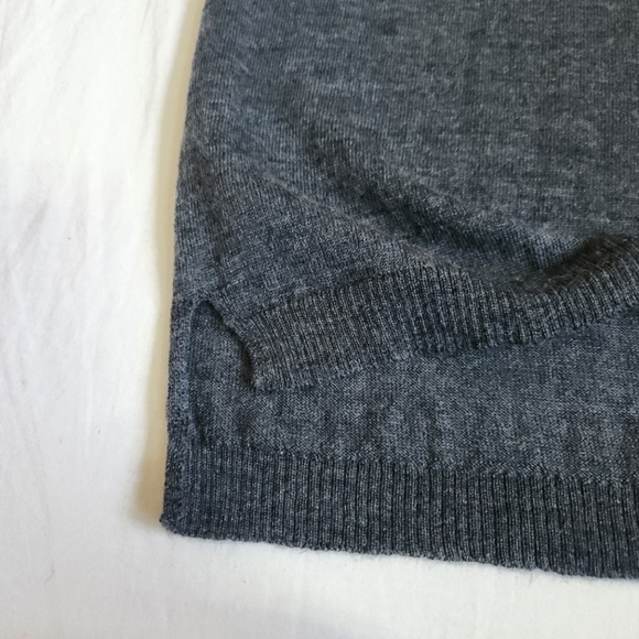 Madewell First Draft Varsity Stripe Merino Wool V-Neck Sweater Gray Size M - Picture 9 of 13